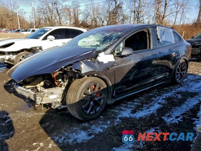 2024 TESLA X 7SAXCBE60RF438677 - główne zdjęcie licytacji z USA - miniatura