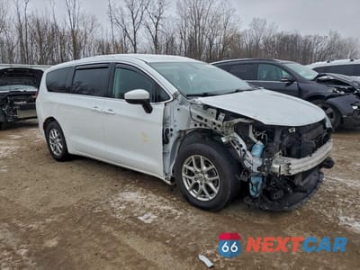 Czwarte zdjęcie samochodu z boku: 2022 CHRYSLER VOYAGER LX VIN:2C4RC1CG9NR144219 - miniatura