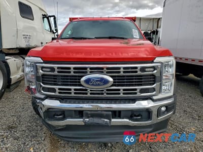 Piąte zdjęcie samochodu w środku: 2024 FORD F450 SUPER DUTY VIN:1FD9W4HTXRED67625 - miniatura