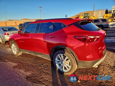 Drugie zdjęcie samochodu z przodu: 2019 CHEVROLET BLAZER 3LT VIN:3GNKBDRS1KS612788 - miniatura