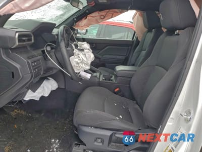 Zdjęcie 7 z 12 samochodu: 2025 TOYOTA TACOMA XTRACAB VIN:3TYJDAHN2ST026893 - miniatura