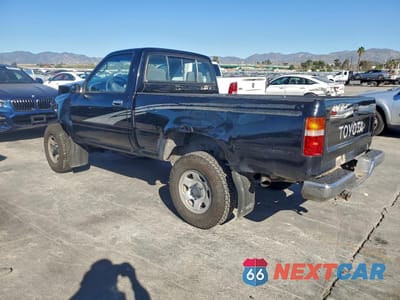 Drugie zdjęcie samochodu z przodu: 1993 TOYOTA PICKUP 1/2 TON SHORT WHEELBASE DX VIN:4TARN01P2PZ124308 - miniatura