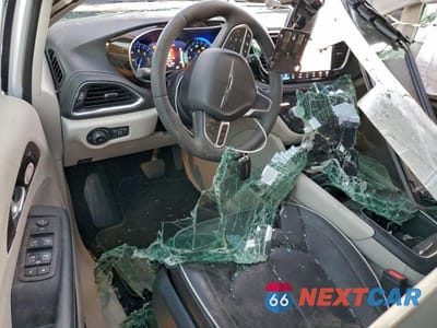 Zdjęcie 8 z 14 samochodu: 2024 CHRYSLER PACIFICA LIMITED VIN:2C4RC1GG0RR142469 - miniatura