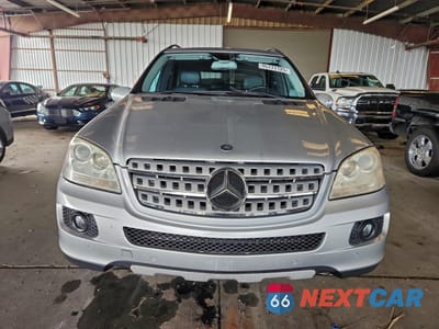 Piąte zdjęcie samochodu w środku: 2008 MERCEDES-BENZ ML 350 VIN:4JGBB86E78A355558 - miniatura
