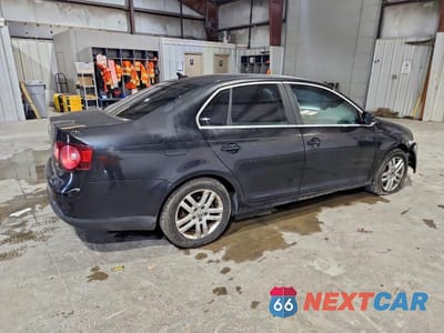 Trzecie zdjęcie samochodu z tyłu: 2009 VOLKSWAGEN JETTA SE VIN:3VWRZ71K29M162225 - miniatura