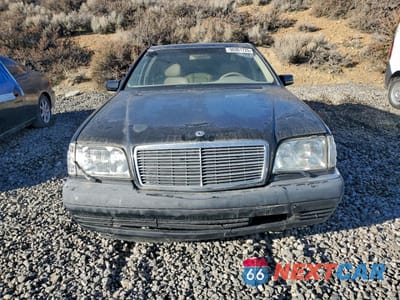 Piąte zdjęcie samochodu w środku: 1999 MERCEDES-BENZ S 500 VIN:WDBGA51G5XA425043 - miniatura