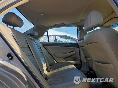 Zdjęcie 10 z 11 samochodu: 2007 HONDA ACCORD EX VIN:1HGCM56827A174489 - miniatura