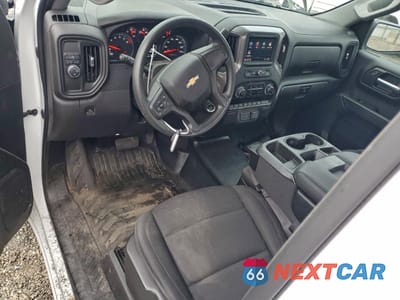Zdjęcie 8 z 12 samochodu: 2023 CHEVROLET SILVERADO C1500 VIN:3GCNAAED0PG184639 - miniatura
