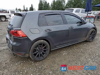 Trzecie zdjęcie samochodu z tyłu: 2016 VOLKSWAGEN GTI S/SE VIN:3VW5T7AU1GM053401 - miniatura