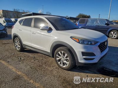 Czwarte zdjęcie samochodu z boku: 2019 HYUNDAI TUCSON SE VIN:KM8J23A48KU853139 - miniatura