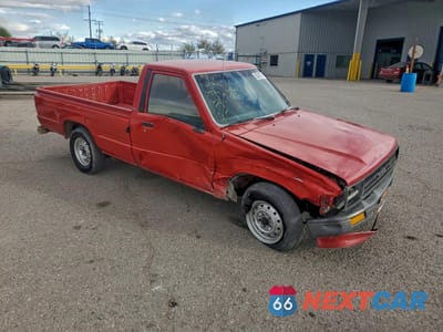 Czwarte zdjęcie samochodu z boku: 1988 TOYOTA PICKUP 1/2 TON RN55 VIN:JT4RN55R7J7034085 - miniatura