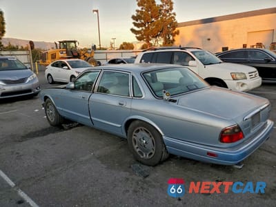 Drugie zdjęcie samochodu z przodu: 1995 JAGUAR XJ6 VIN:SAJHX1749SC722647 - miniatura
