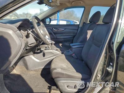 Zdjęcie 7 z 16 samochodu: 2019 NISSAN ROGUE S VIN:5N1AT2MV6KC804815 - miniatura