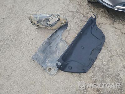 Zdjęcie 12 z 13 samochodu: 2019 TOYOTA CAMRY L VIN:4T1B11HK0KU830177 - miniatura