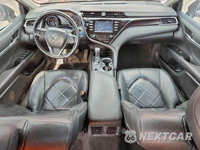 Zdjęcie 8 z 12 samochodu: 2018 TOYOTA CAMRY HYBRID VIN:4T1B21HK9JU509945 - miniatura