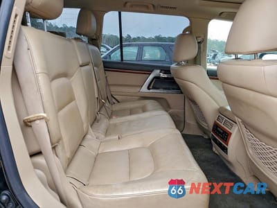 Zdjęcie 11 z 12 samochodu: 2014 TOYOTA LAND CRUISER VIN:JTMHY7AJ2E4027065 - miniatura