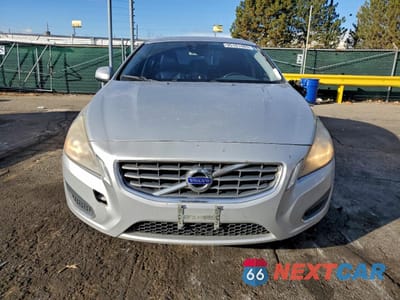 Piąte zdjęcie samochodu w środku: 2012 VOLVO S60 T5 VIN:YV1622FS0C2116407 - miniatura