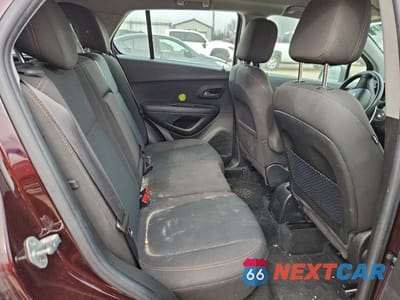 Zdjęcie 10 z 12 samochodu: 2020 CHEVROLET TRAX LS VIN:KL7CJKSB0LB352408 - miniatura