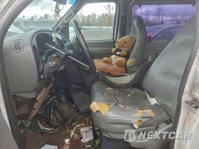 Zdjęcie 7 z 13 samochodu: 2001 FORD ECONOLINE E350 SUPER DUTY VAN VIN:1FTSS34L61HA50073 - miniatura