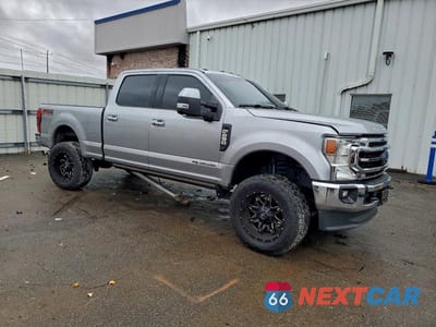 Czwarte zdjęcie samochodu z boku: 2021 FORD F250 SUPER DUTY VIN:1FT7W2BT9MEC26904 - miniatura