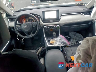 Zdjęcie 8 z 13 samochodu: 2025 TOYOTA RAV4 XLE VIN:2T3W1RFV7SW406810 - miniatura