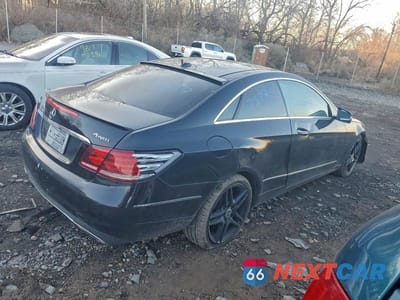 Trzecie zdjęcie samochodu z tyłu: 2014 MERCEDES-BENZ E 350 4MATIC VIN:WDDKJ8JB1EF280509 - miniatura