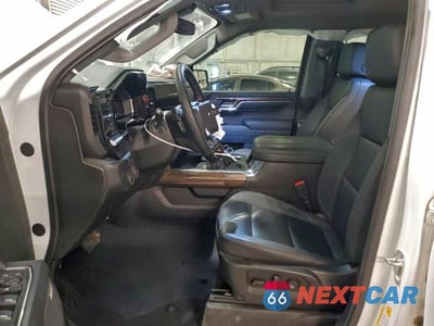 Zdjęcie 7 z 12 samochodu: 2024 CHEVROLET SILVERADO K1500 RST VIN:1GCUDEED5RZ239289 - miniatura