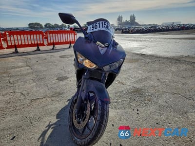 Drugie zdjęcie samochodu z przodu: 2015 YAMAHA YZFR3 VIN:MH3RH06Y3FK005768 - miniatura