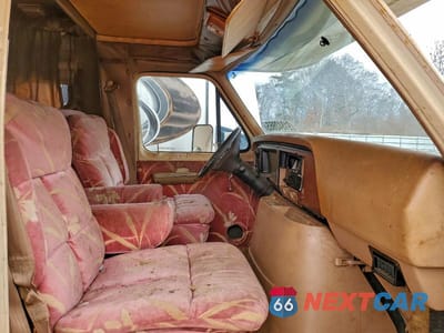 Zdjęcie 10 z 11 samochodu: 1985 FORD ECONOLINE E350 CUTAWAY VAN VIN:1FDKE30L7FHA30768 - miniatura