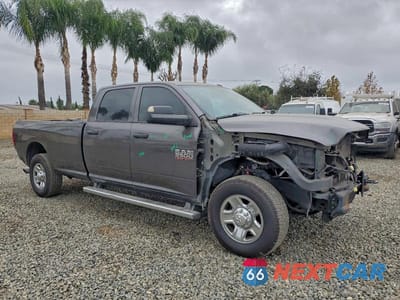 Czwarte zdjęcie samochodu z boku: 2015 RAM 3500 ST VIN:3C63R2GL0FG504090 - miniatura