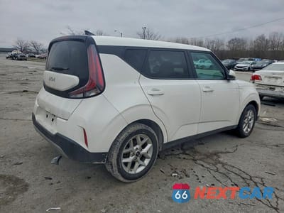 Trzecie zdjęcie samochodu z tyłu: 2023 KIA SOUL LX VIN:KNDJ23AU9P7215606 - miniatura