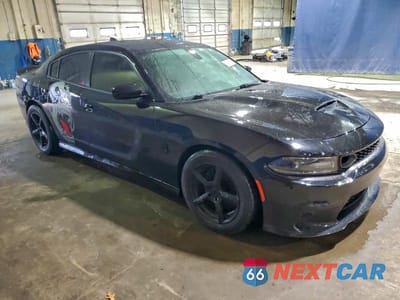 Czwarte zdjęcie samochodu z boku: 2019 DODGE CHARGER SCAT PACK VIN:2C3CDXGJ4KH742431 - miniatura