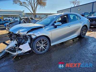 2021 TOYOTA CAMRY SE 4T1G11AK0MU523787 - główne zdjęcie licytacji z USA - miniatura