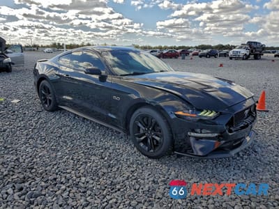 Czwarte zdjęcie samochodu z boku: 2020 FORD MUSTANG GT VIN:1FA6P8CF1L5103588 - miniatura