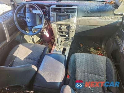 Zdjęcie 8 z 13 samochodu: 2019 TOYOTA 4RUNNER SR5 VIN:JTEZU5JR1K5209724 - miniatura