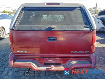 Zdjęcie 6 z 12 samochodu: 1995 CHEVROLET S TRUCK S10 VIN:1GCCS19Z3S8189133 - miniatura