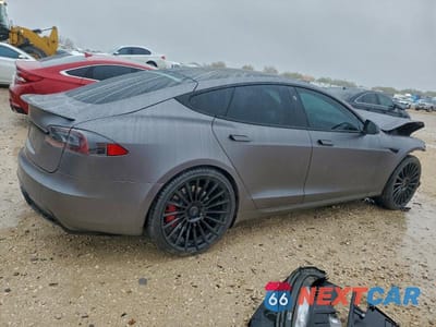 Trzecie zdjęcie samochodu z tyłu: 2022 TESLA MODEL S VIN:5YJSA1E66NF462290 - miniatura