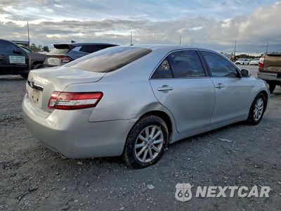 Trzecie zdjęcie samochodu z tyłu: 2010 TOYOTA CAMRY SE VIN:4T1BK3EK9AU109240 - miniatura
