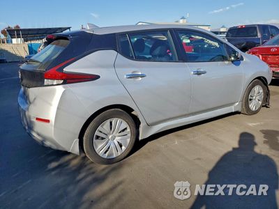 Trzecie zdjęcie samochodu z tyłu: 2024 NISSAN LEAF S VIN:1N4AZ1BV1RC555727 - miniatura