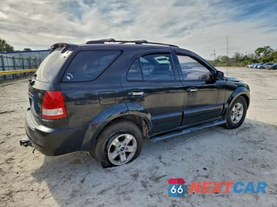 Trzecie zdjęcie samochodu z tyłu: 2005 KIA SORENTO EX VIN:KNDJC733255364490 - miniatura