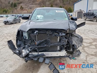 Piąte zdjęcie samochodu w środku: 2023 TOYOTA TACOMA DOUBLE CAB VIN:3TMCZ5AN7PM548983 - miniatura