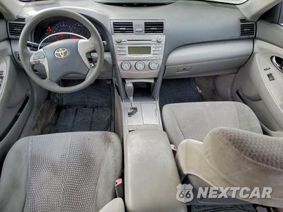 Zdjęcie 8 z 12 samochodu: 2011 TOYOTA CAMRY BASE VIN:4T1BF3EK3BU176051 - miniatura