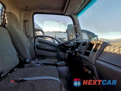 Zdjęcie 11 z 15 samochodu: 2019 ISUZU NPR HD VIN:54DC4W1BXKS814342 - miniatura