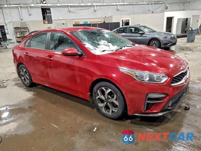 Czwarte zdjęcie samochodu z boku: 2021 KIA FORTE FE VIN:3KPF24AD7ME333046 - miniatura