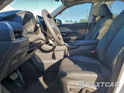 Zdjęcie 7 z 17 samochodu: 2024 TOYOTA GRAND HIGHLANDER XLE VIN:5TDAAAB52RS035892 - miniatura