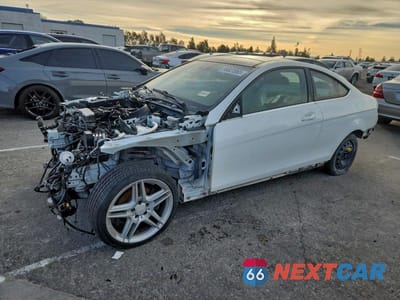 2013 MERCEDES-BENZ C 250 WDDGJ4HBXDG053347 - główne zdjęcie licytacji z USA - miniatura