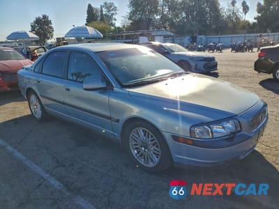 Czwarte zdjęcie samochodu z boku: 2000 VOLVO S80 T6 TURBO VIN:YV1TS90D7Y1136947 - miniatura