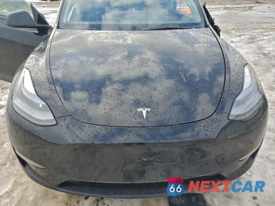 Zdjęcie 11 z 12 samochodu: 2024 TESLA MODEL Y VIN:7SAYGDEE5RA313862 - miniatura