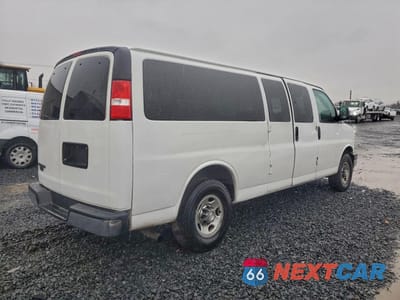 Trzecie zdjęcie samochodu z tyłu: 2018 CHEVROLET EXPRESS G3500 LT VIN:1GAZGPFG6J1282584 - miniatura