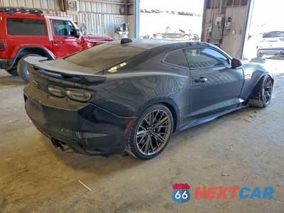 Trzecie zdjęcie samochodu z tyłu: 2020 CHEVROLET CAMARO ZL1 VIN:1G1FK1R6XL0134206 - miniatura